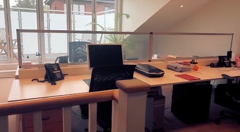 covid-desk-screen-1b.jpg covid protective screen