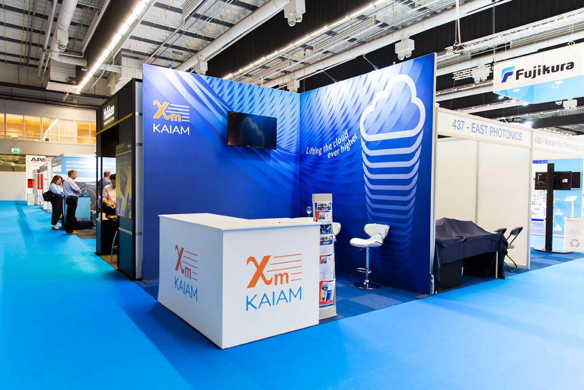 Kaiam textile stand